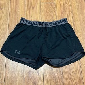 Under Armour black shorts